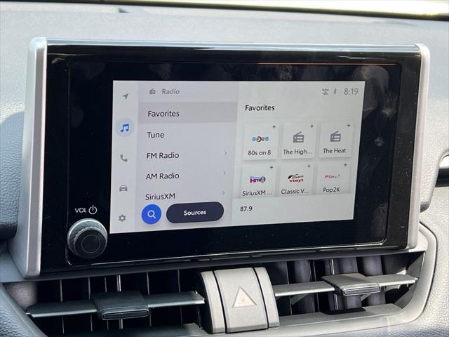 Photo of 2025 Ice Cap Toyota RAV4