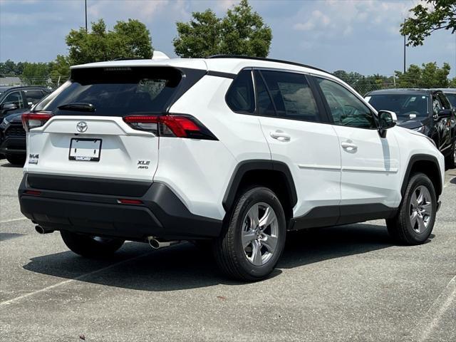 Photo of 2025 Ice Cap Toyota RAV4