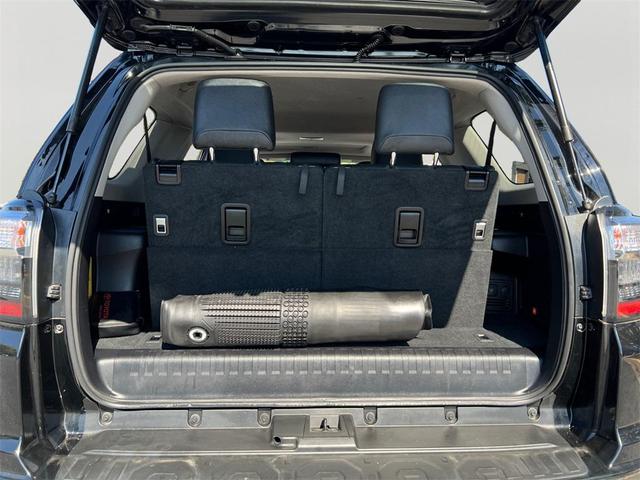 Photo of 2021 Midnight Black Metallic Toyota 4Runner