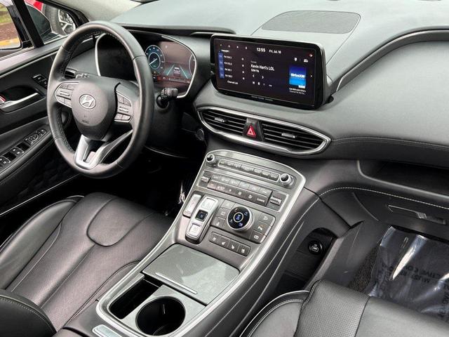 Photo of 2023 Black Noir Pearl Hyundai SANTA FE
