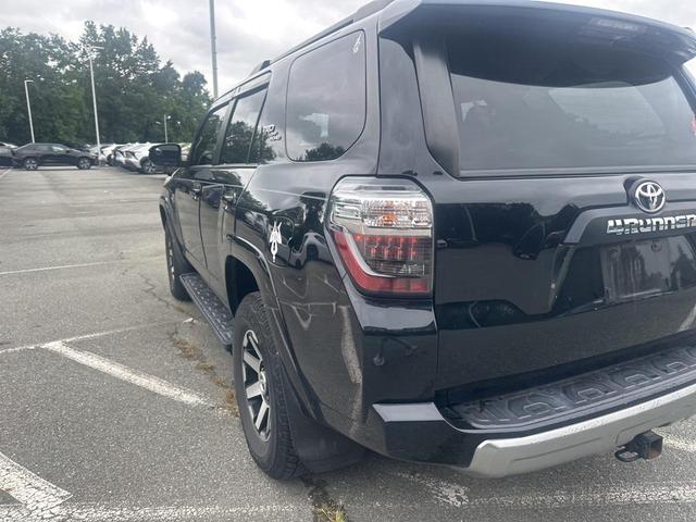 Photo of 2019 Midnight Black Metallic Toyota 4Runner