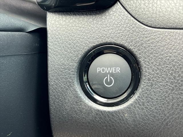 Photo of 2025 Midnight Black Metallic Toyota Camry
