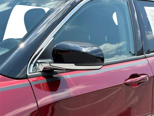 Photo of 2022 Velvet Red Pearlcoat Jeep Compass
