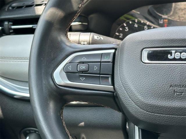 Photo of 2022 Velvet Red Pearlcoat Jeep Compass