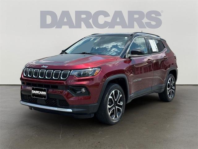 Photo of 2022 Velvet Red Pearlcoat Jeep Compass