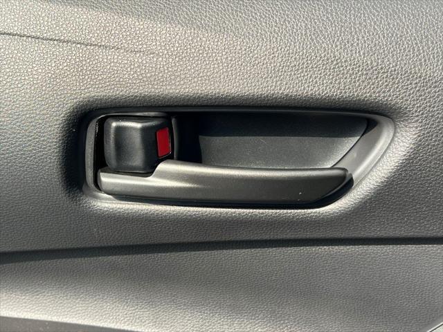 Photo of 2025 Ice Cap Toyota Corolla