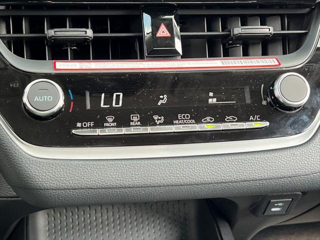 Photo of 2025 Ice Cap Toyota Corolla