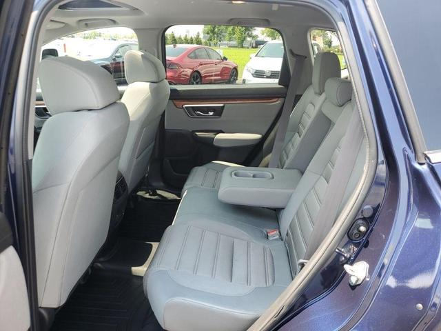 Photo of 2018 Obsidian Blue Pearl Honda CR-V