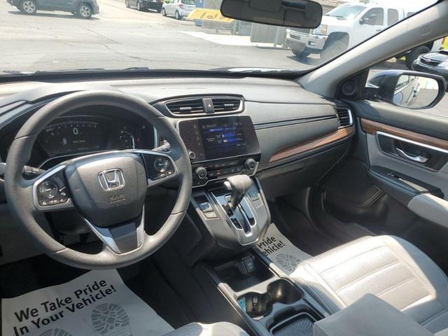 Photo of 2018 Obsidian Blue Pearl Honda CR-V