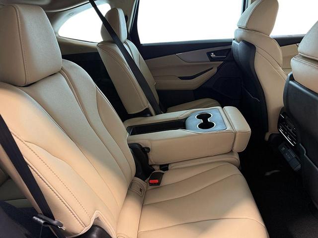 Photo of 2026 Platinum White Pearl Acura MDX