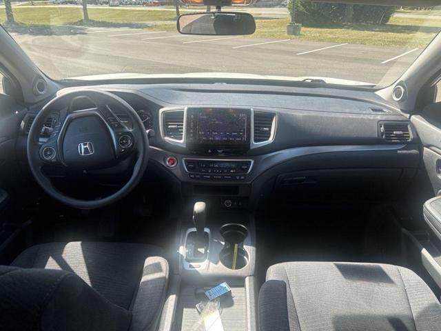 Photo of 2018 White Diamond Pearl Honda Pilot