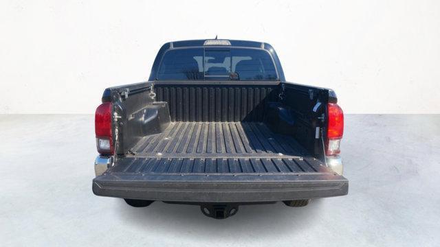 Photo of 2022 Midnight Black Metallic Toyota Tacoma