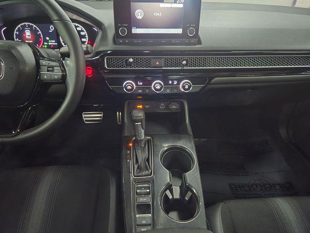 Photo of 2024 Lunar Silver Metallic Honda Civic