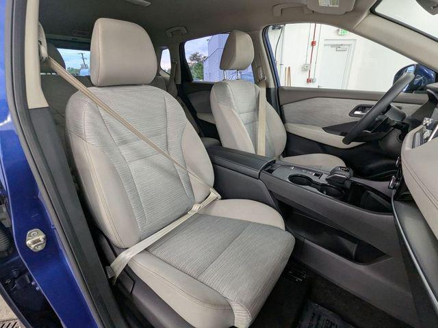 Photo of 2021 Caspian Blue Metallic Nissan Rogue