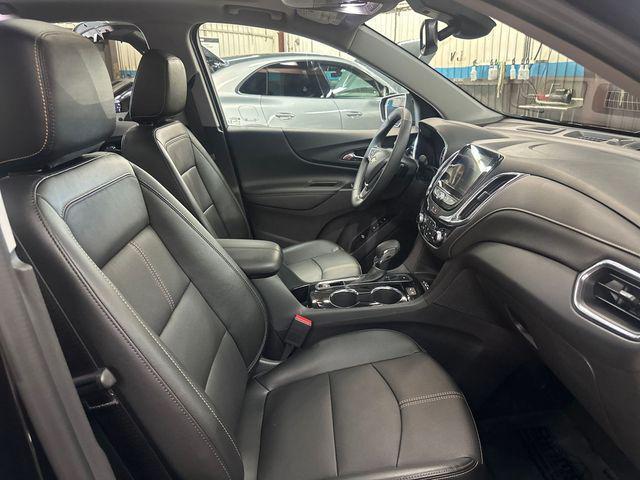 Photo of 2024 Mosaic Black Metallic Chevrolet Equinox