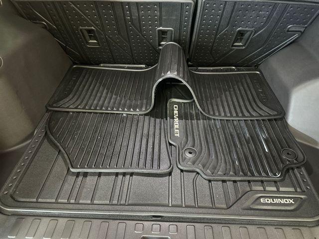 Photo of 2024 Mosaic Black Metallic Chevrolet Equinox