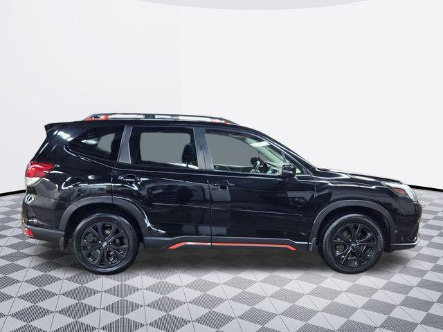 Photo of 2022 Crystal Black Silica Subaru Forester