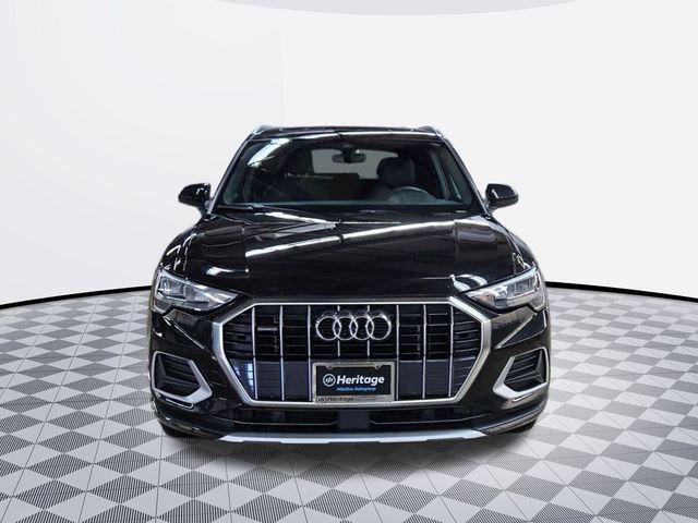 Photo of 2021 Mythos Black Metallic Audi Q3