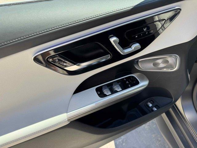 Photo of 2025 Gray Mercedes-Benz GLC 350e