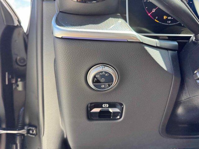 Photo of 2025 Gray Mercedes-Benz GLC 350e