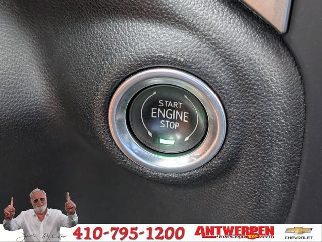 Photo of 2022 Summit White Chevrolet Silverado 2500