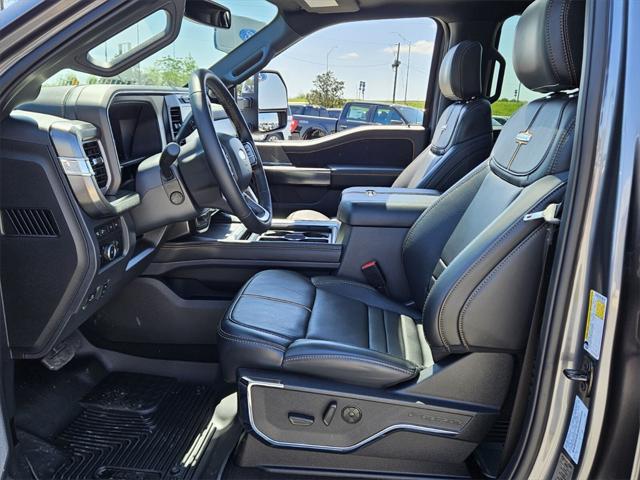 Photo of 2024 Gray Metallic Ford F-250