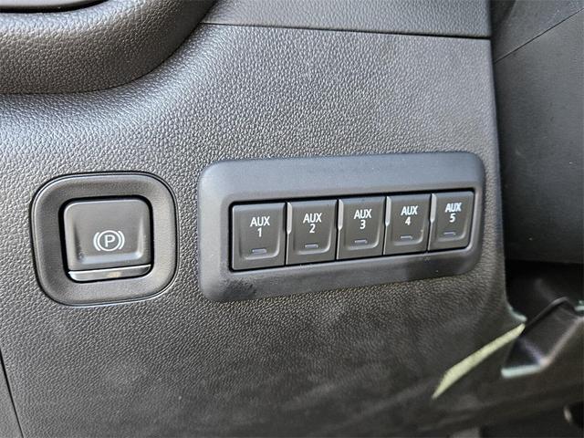 Photo of 2024 Summit White Chevrolet Silverado 3500