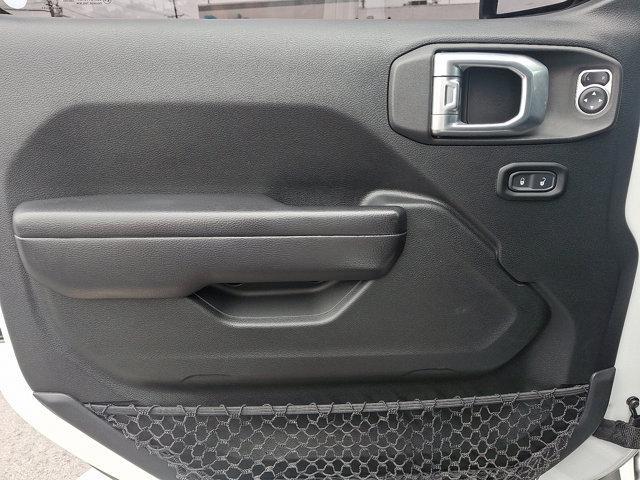Photo of 2020 Bright White Clearcoat Jeep Gladiator