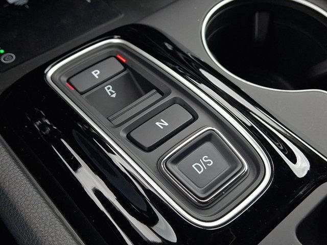 Photo of 2025 Radiant Red Metallic II Honda Pilot