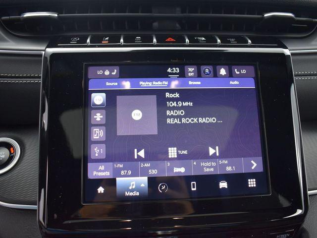 Photo of 2025 Diamond Black Crystal Pearlcoat Jeep Grand Cherokee L