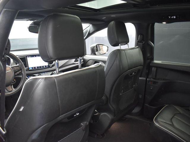 Photo of 2022 Granite Crystal Metallic Clearcoat Chrysler Pacifica
