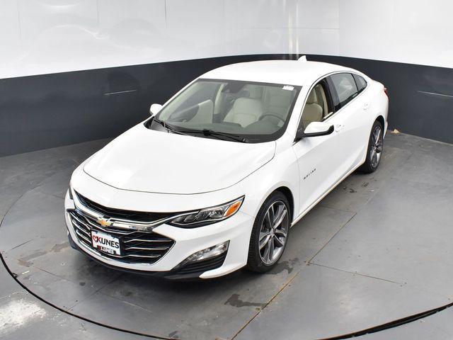 Photo of 2024 Summit White Chevrolet Malibu