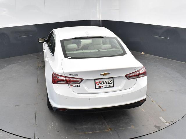 Photo of 2024 Summit White Chevrolet Malibu