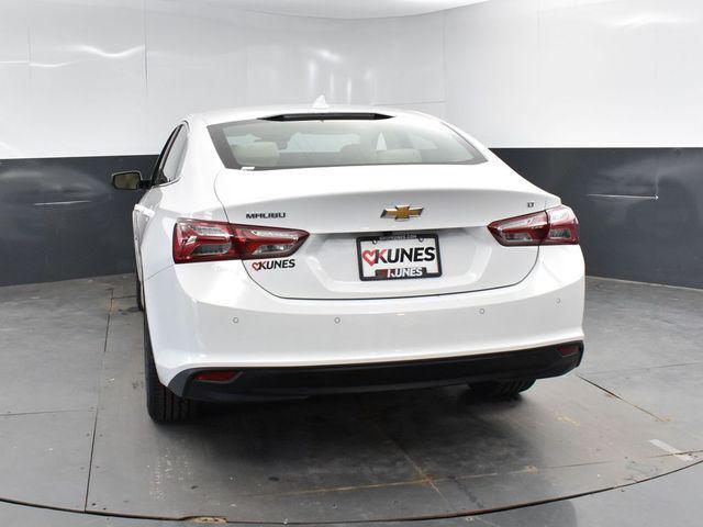 Photo of 2024 Summit White Chevrolet Malibu