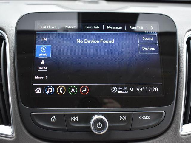 Photo of 2024 Summit White Chevrolet Malibu