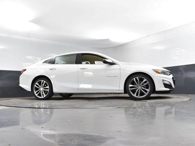 Photo of 2024 Summit White Chevrolet Malibu