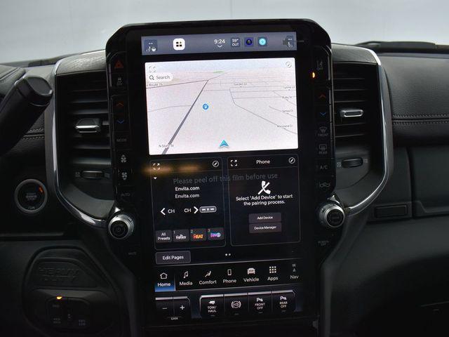 Photo of 2025 Diamond Black Crystal Pearlcoat RAM 3500