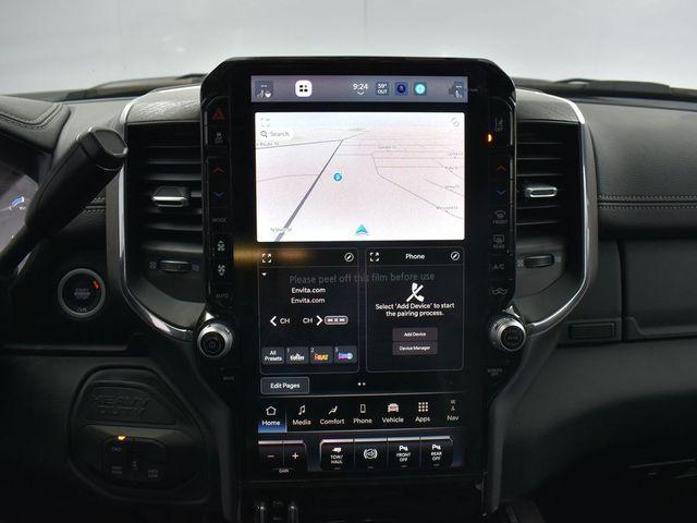 Photo of 2025 Diamond Black Crystal Pearlcoat RAM 3500