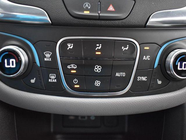 Photo of 2024 Summit White Chevrolet Equinox