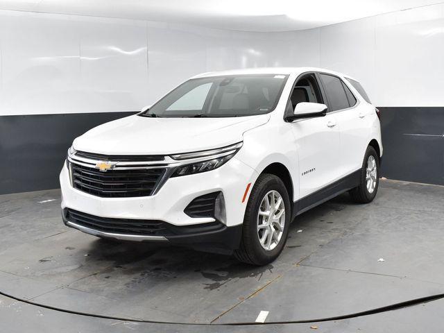 Photo of 2024 Summit White Chevrolet Equinox