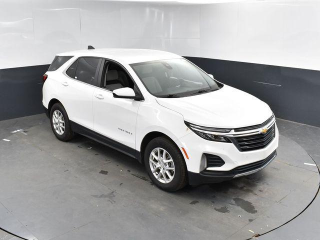 Photo of 2024 Summit White Chevrolet Equinox