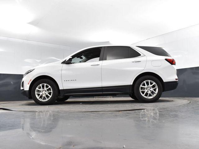 Photo of 2024 Summit White Chevrolet Equinox