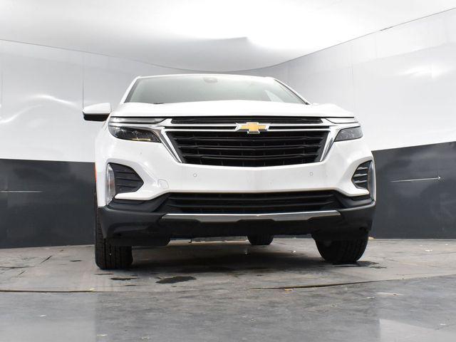 Photo of 2024 Summit White Chevrolet Equinox