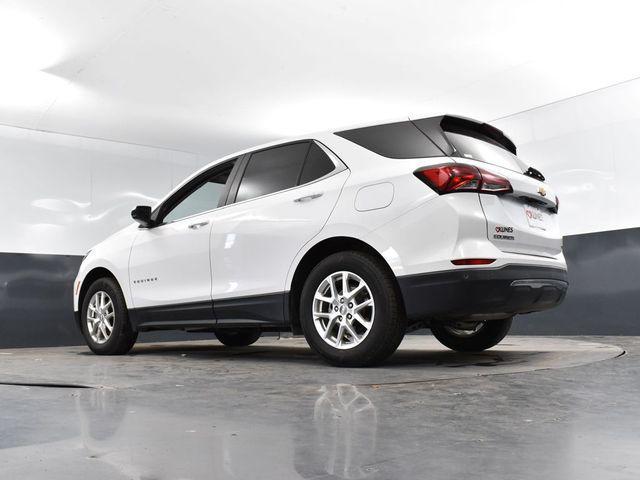 Photo of 2024 Summit White Chevrolet Equinox