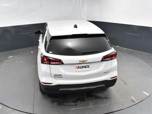 Photo of 2024 Summit White Chevrolet Equinox