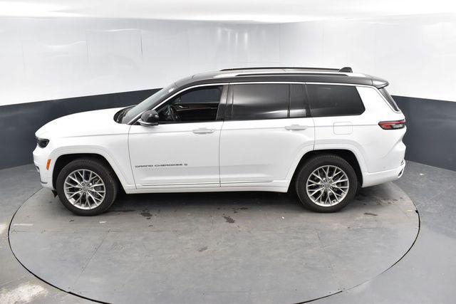 Photo of 2023 Bright White Clearcoat Jeep Grand Cherokee L