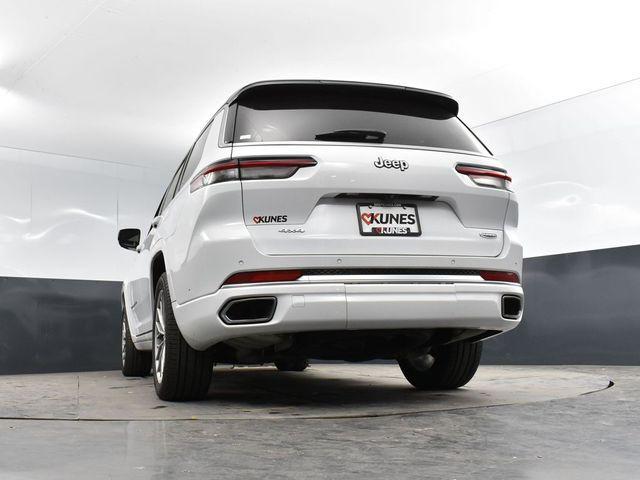 Photo of 2023 Bright White Clearcoat Jeep Grand Cherokee L
