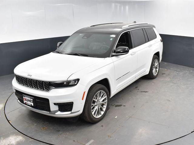 Photo of 2023 Bright White Clearcoat Jeep Grand Cherokee L