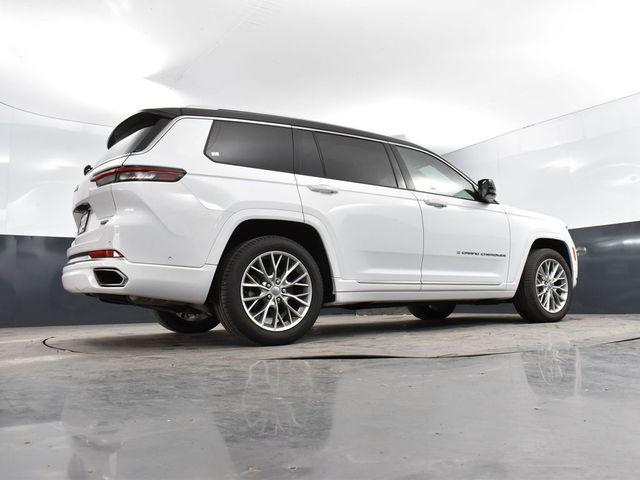 Photo of 2023 Bright White Clearcoat Jeep Grand Cherokee L