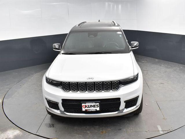 Photo of 2023 Bright White Clearcoat Jeep Grand Cherokee L